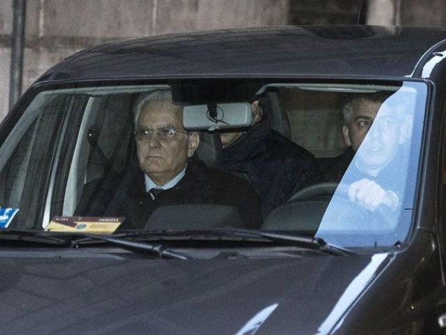 Le nouveau président italien Sergio Mattarella a prêté serment
