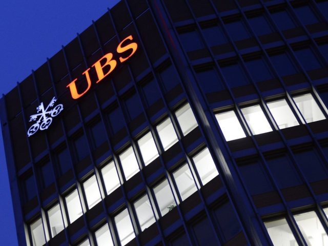 UBS étoffe ses profits en 2014, mais attend un impact du franc fort