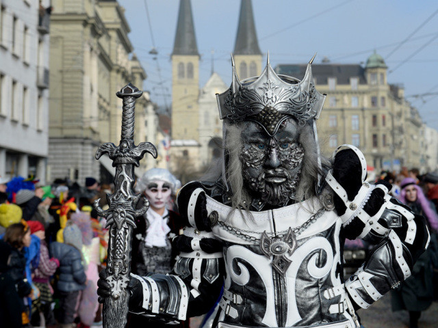 Le carnaval débute en Valais, à Lucerne à Soleure et à St-Gall