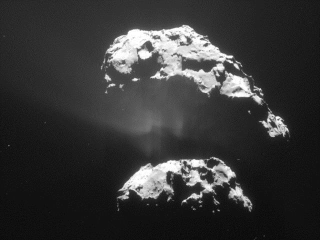 Rosetta effectue un survol au plus près de la comète 