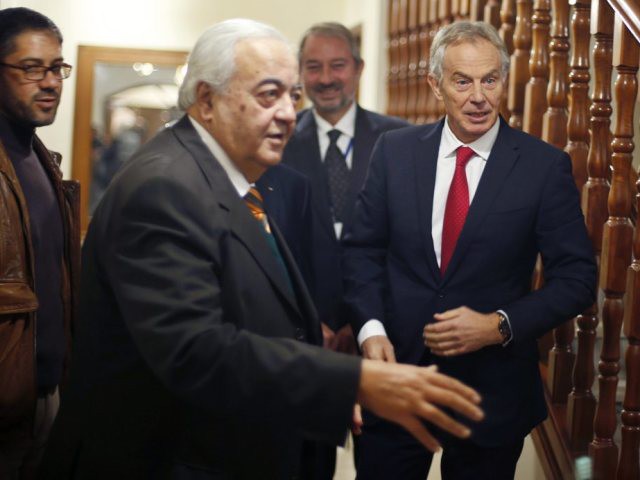 Tony Blair met en garde contre 