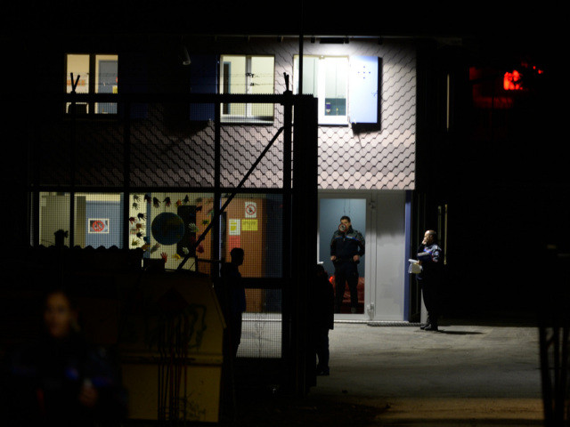 Ils se barricadent dans un centre zougois de requérants d'asile