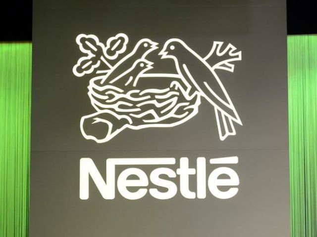 Nestlé dégage un bénéfice net et compte sur Patrick Aebischer