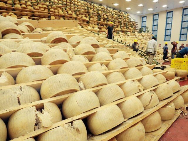 Les producteurs de parmesan tirent la sonnette d'alarme