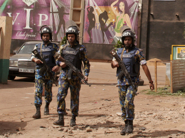 Attentat à Bamako: cinq morts - deux soldats suisses blessés