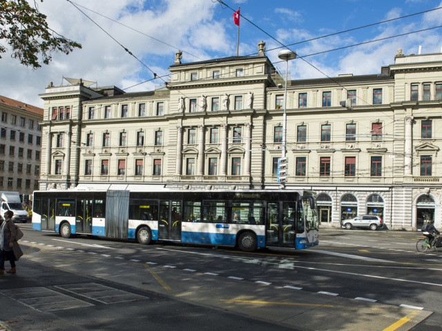 Un bus plante sur les freins à cause de touristes: des blessés