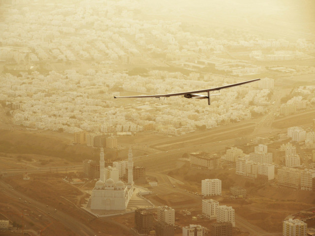 Solar Impulse 2 a atterri en Inde mardi soir