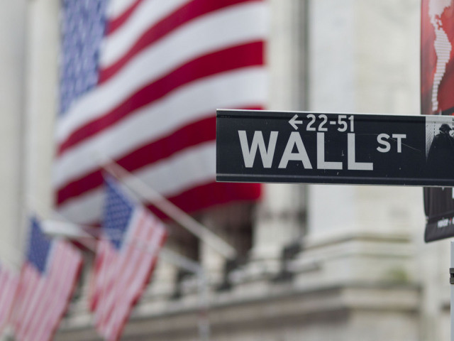 La Bourse de New York fléchit sous l'effet d'une hausse du dollar
