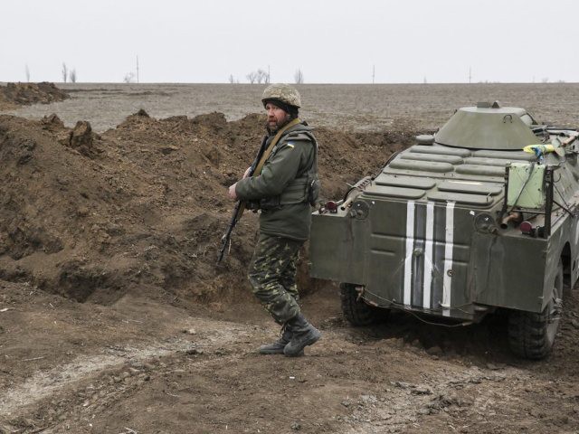 La trêve dans l'Est de l'Ukraine ne tient qu'à un fil