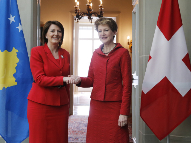 Mme Sommaruga parle migration avec la présidente du Kosovo