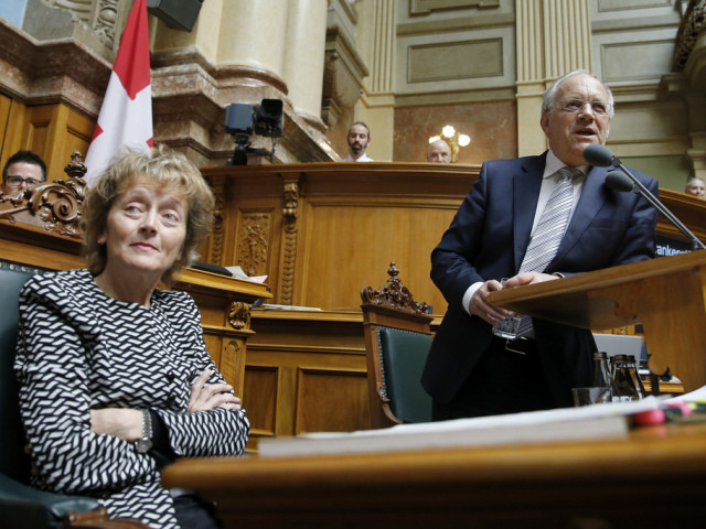 Début urgent sur le franc fort: le Conseil fédéral garde le cap