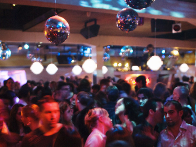 Les dancings genevois pourront ouvrir jusqu'à 08h00