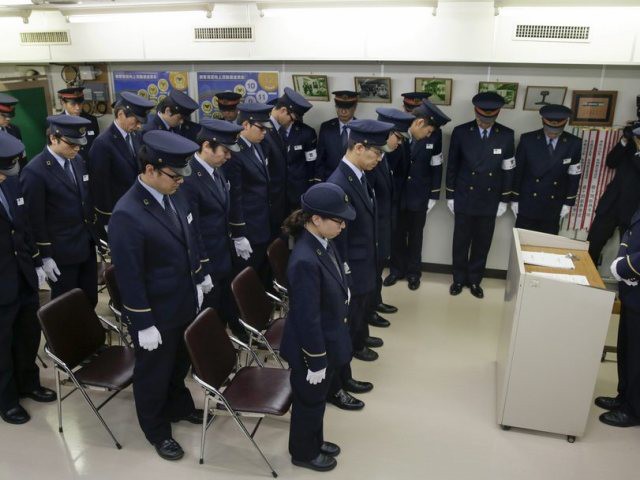 Les Tokyoïtes se remémorent l'attaque au gaz sarin d'il y a 20 ans