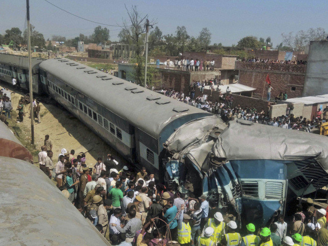 Un train déraille dans le nord de l'Inde: 30 morts