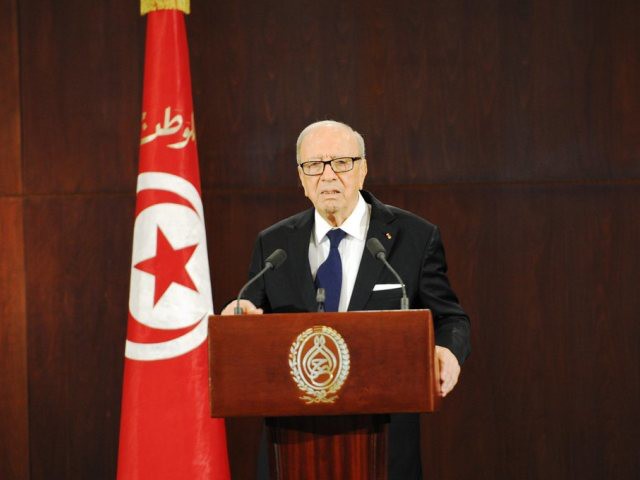 Trois hommes, et non deux, auraient attaqué le Bardo à Tunis
