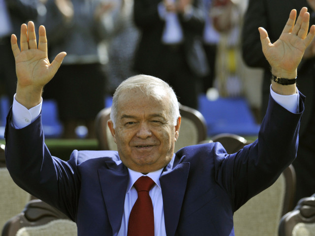 Le président sortant Islam Karimov largement réélu