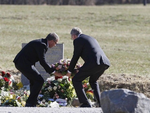 Lufthansa promet une aide continue aux familles après le crash