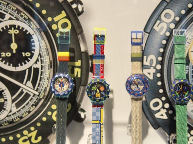 Une vaste collection de montres Swatch aux enchères à Hong Kong