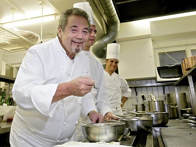 Décès de l'ancien chef Roland Pierroz