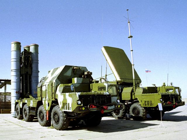 Feu vert de Poutine à la livraison de missiles S-300 à l'Iran