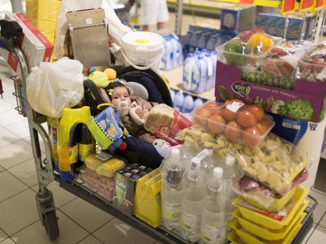 Croissance de 3,3% du commerce mondial en 2015, selon l'OMC