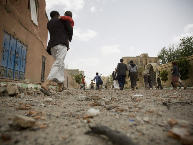 Yémen: embargo sur les armes aux Houthis sommés de céder le pouvoir