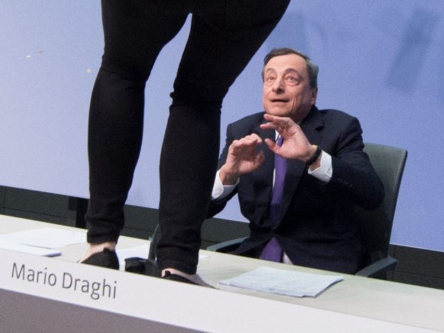 La BCE croit à la reprise, mais confirme l'objectif du QE