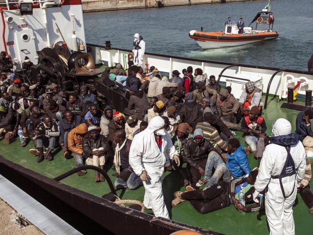 L'Italie, du nord au sud, tente de faire face au flux de migrants