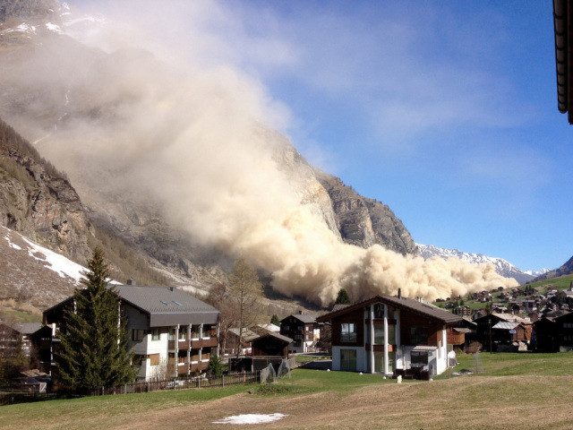 Un village haut-valaisan submergé par un nuage de poussière imprévu