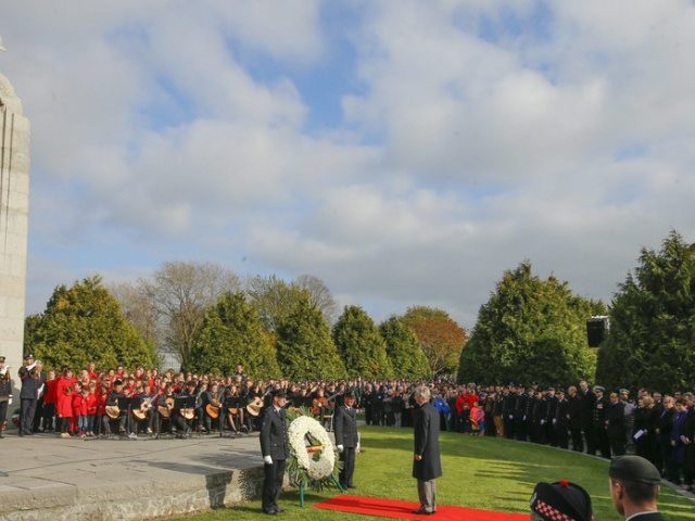 Le roi des Belges commémore à Ypres les 100 ans de l'attaque au gaz