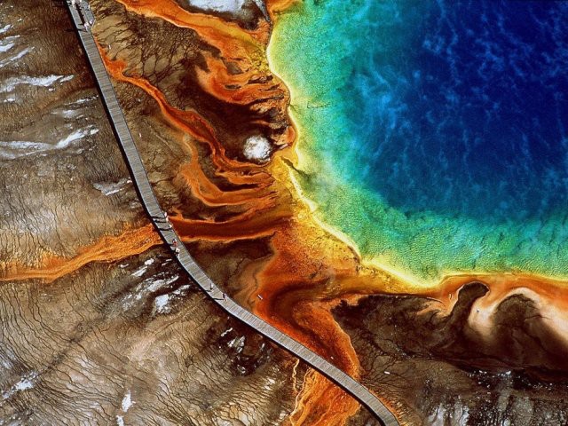 Découverte d'un énorme réservoir de magma sous le Yellowstone