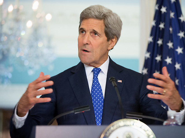 Ukraine: Moscou ne respecte pas suffisamment la trêve (Kerry)