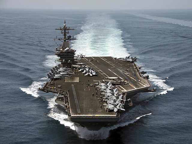 Des navires militaires américains se retirent des eaux du Yémen