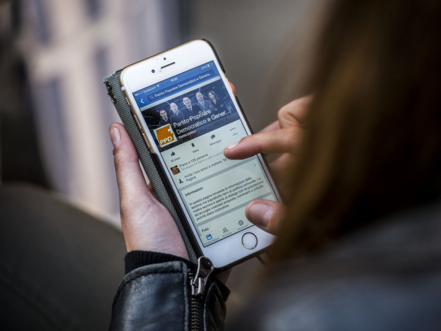 Les Suisses n'appellent plus que 17 minutes par jour