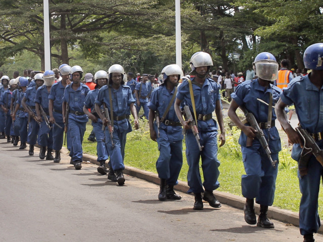 La police disperse une nouvelle manifestation au Burundi