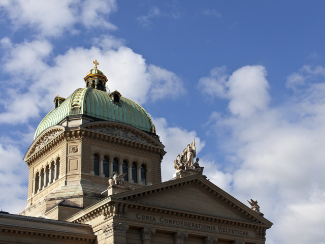 Le Conseil fédéral prêt à redoubler ses efforts d'économies