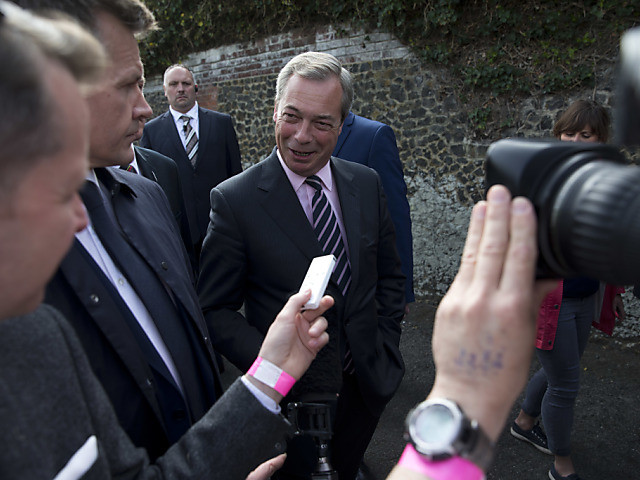 Démissions en série après les élections britanniques