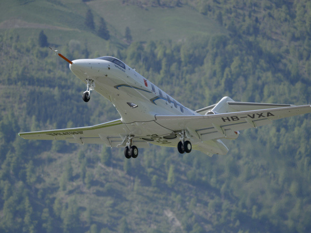 Premier vol d'essai pour le PC-24 de Pilatus