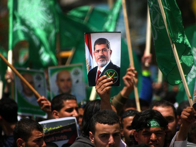 L'ex-président islamiste Mohamed Morsi condamné à mort