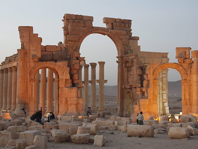 Bagdad fait appel aux milices chiites pour reprendre Ramadi à l'EI