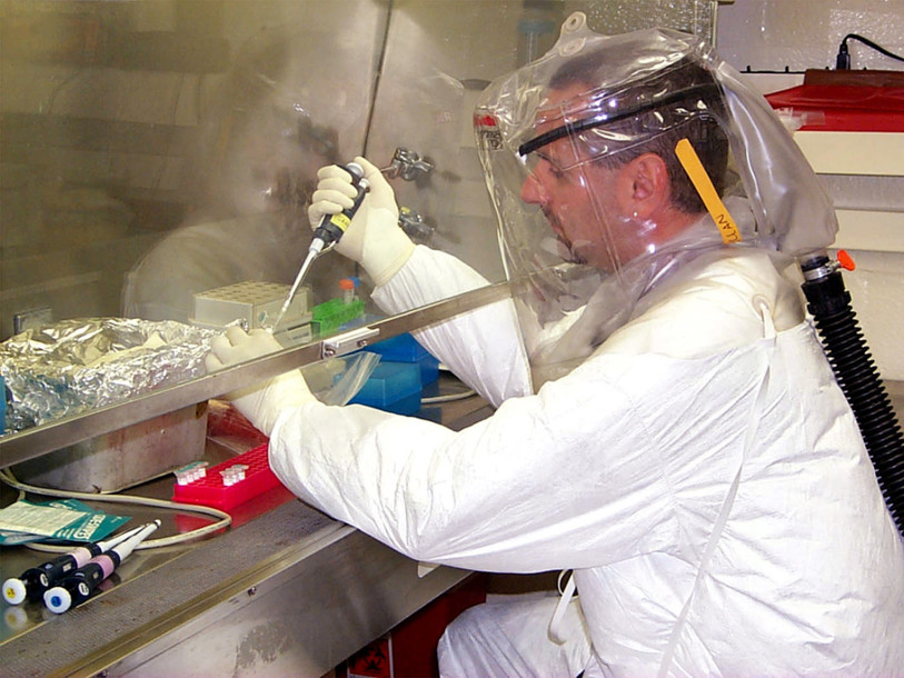 Bacille mortel expédié par erreur: plus de 50 laboratoires touchés
