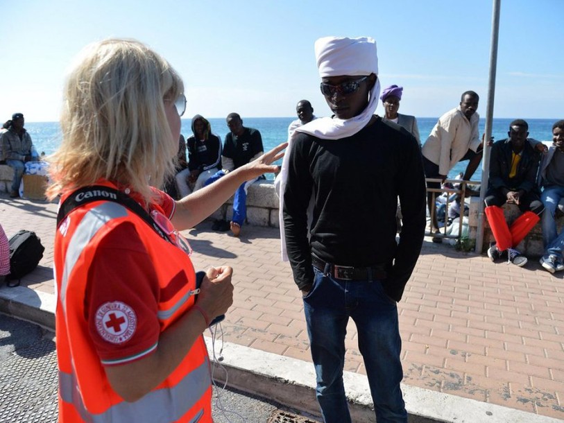 Migrants: guerre des mots entre la France et l'Italie