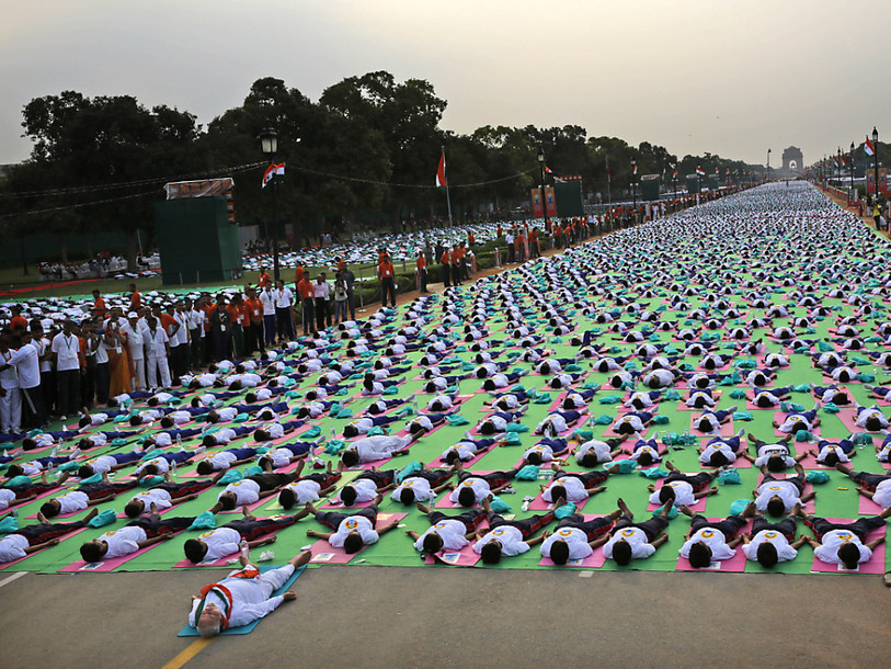Journée du yoga: le Premier ministre indien montre l'exemple