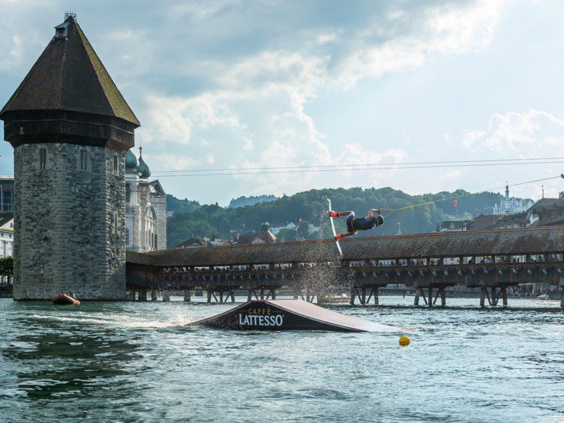 Environ 100'000 personnes ont festoyé à Lucerne
