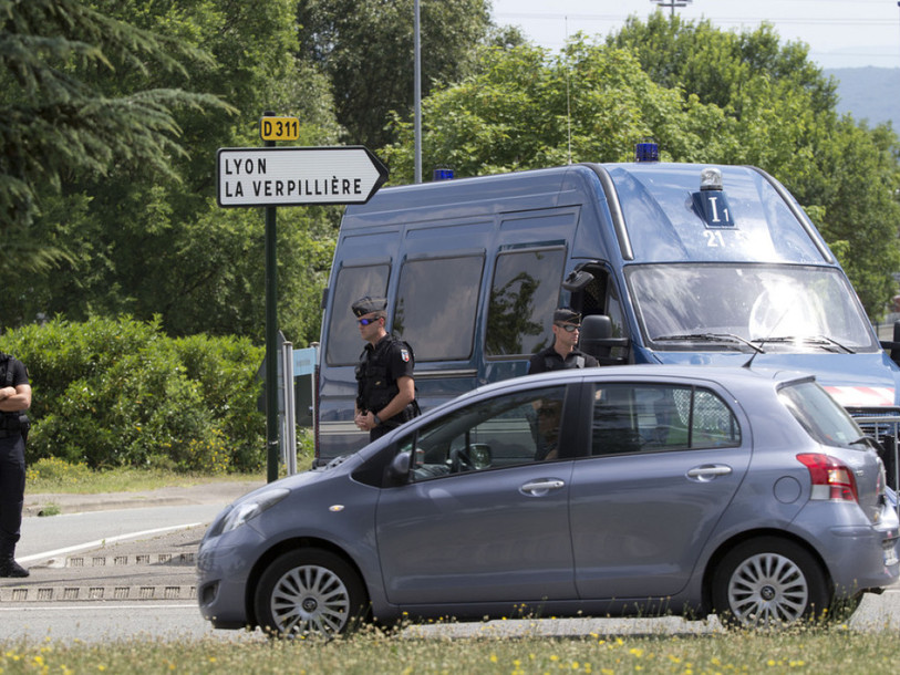 Attentat en Isère: l'auteur présumé reconnaît l'assassinat