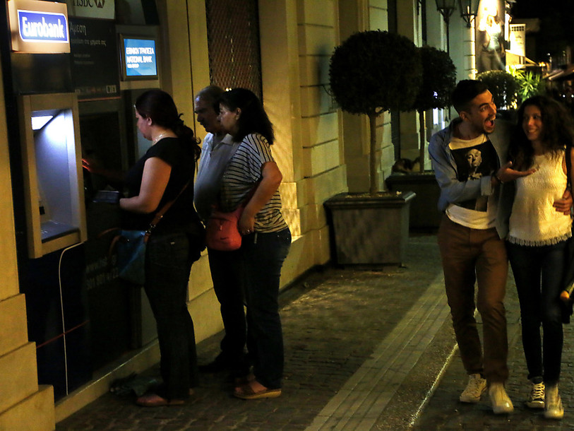 Banques grecques fermées jusqu'au 6 juillet et retraits limités