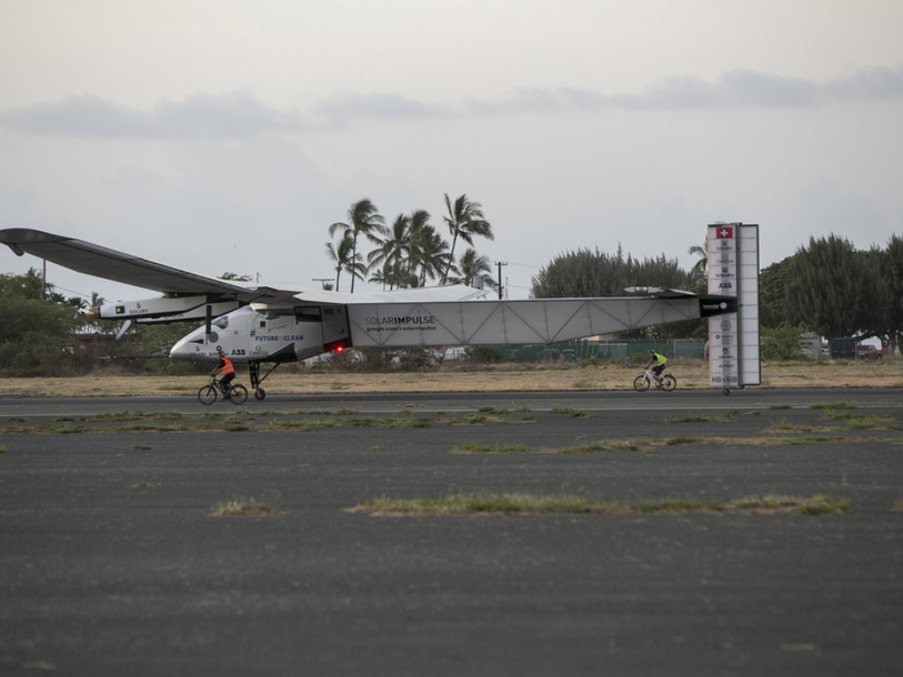 Solar Impulse 2 s'est posé à Hawaï et établit un record