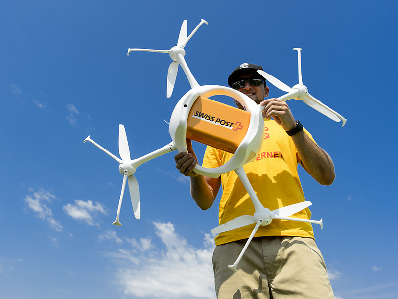 La Poste lance ses premiers tests d'envois par drones