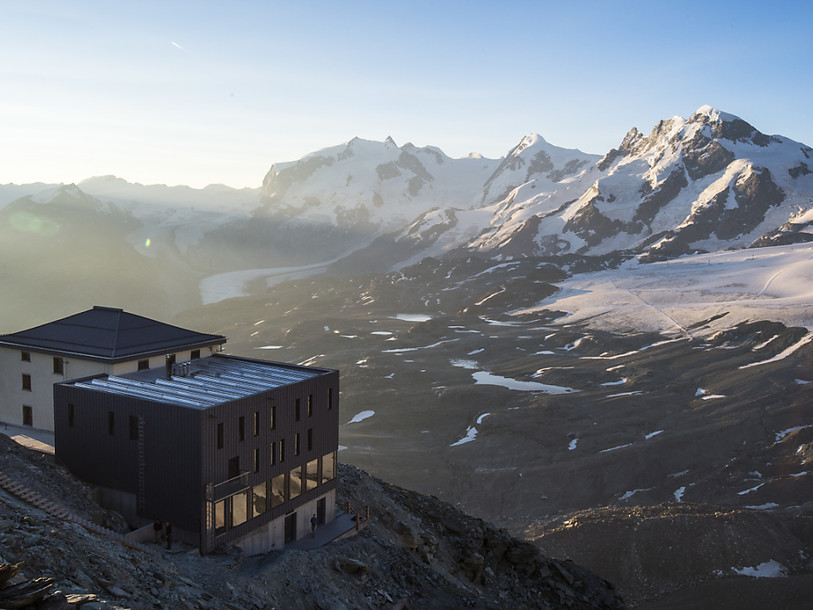 La nouvelle cabane du Hörnli inaugurée