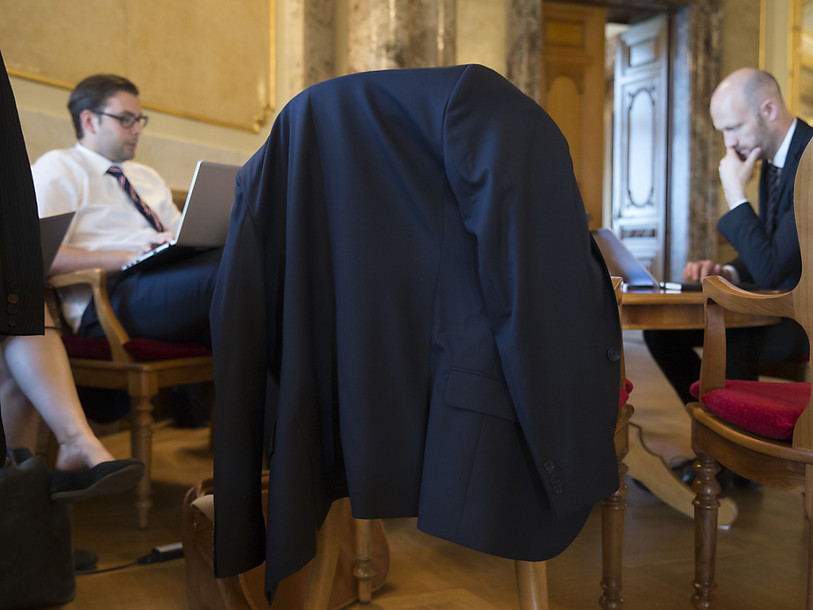 Parlement: chacun engage son lobbyiste